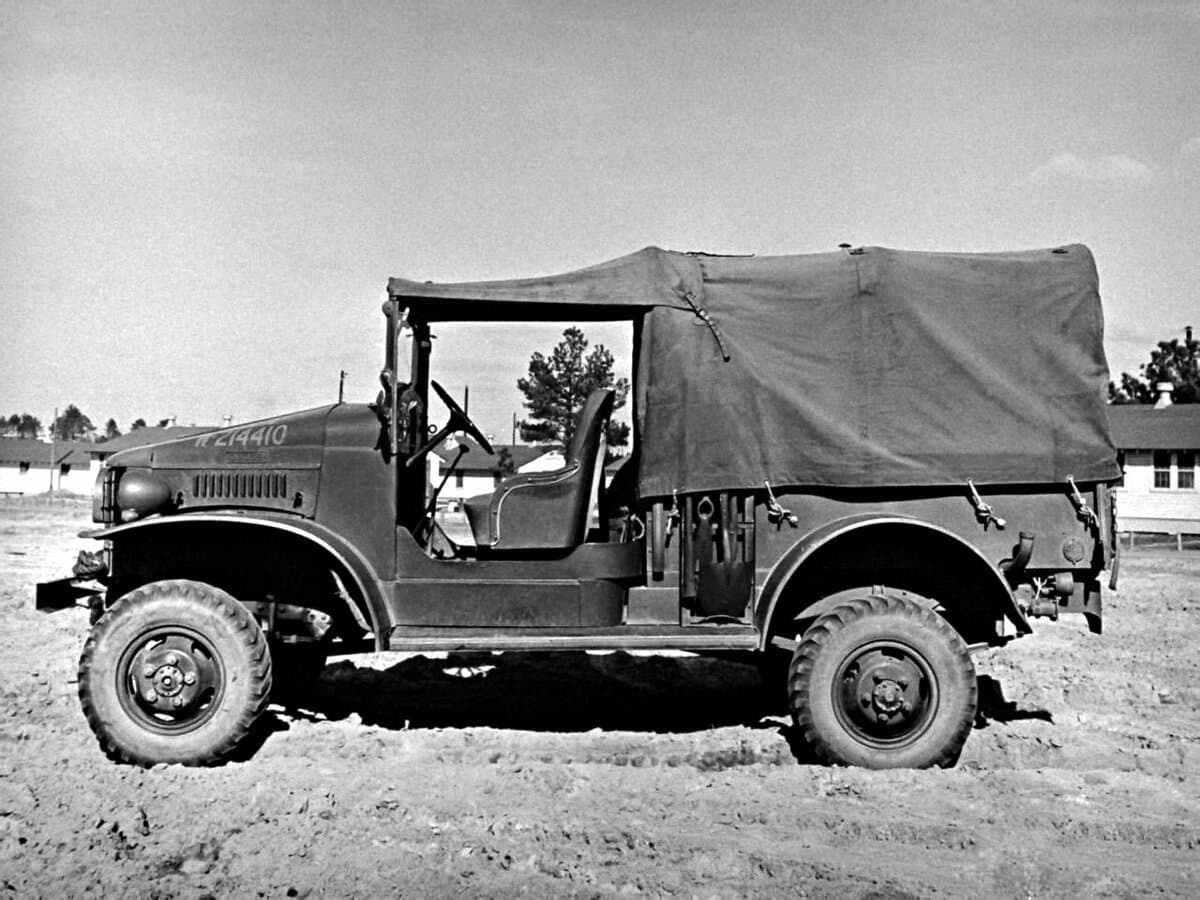 Dodge WC series T207 — Yandan