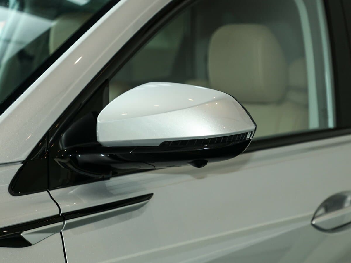 Dongfeng Fengon E5 I — Yan güzgü