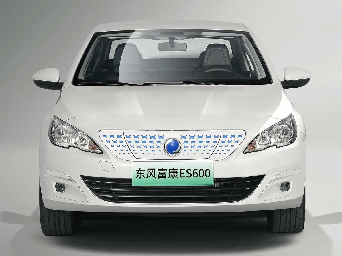 Dongfeng Fukang ES600 2022 – indiyədək — Öndən