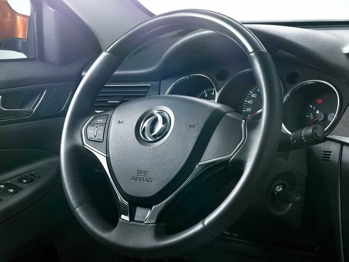 Dongfeng H30 Cross 2011 – 2018 — Sükan