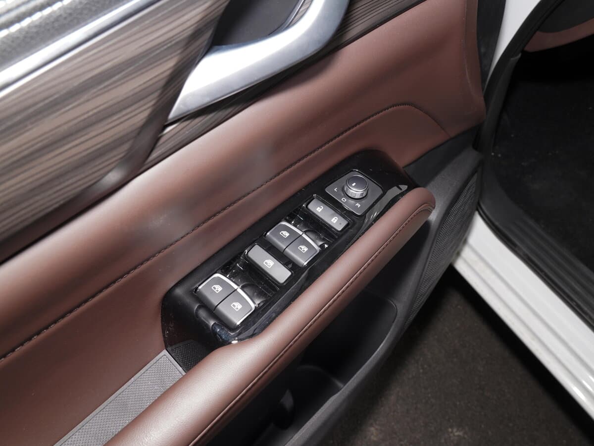 Dongfeng Rich 7 2022 – indiyədək — Qapı