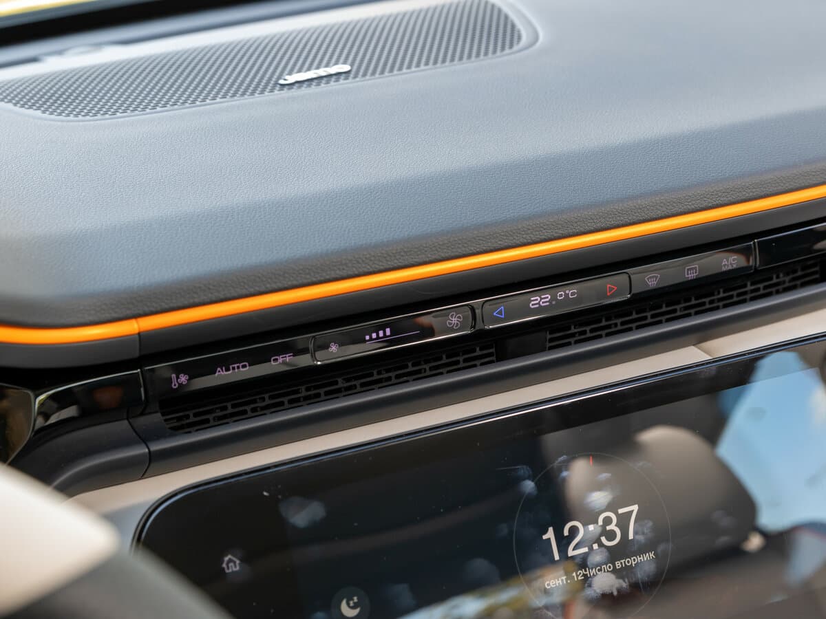 Dongfeng Shine Max 2023 – indiyədək — Salon, arxadan
