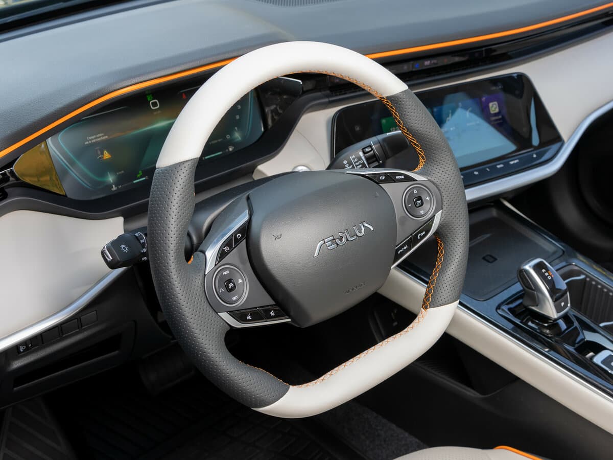 Dongfeng Shine Max 2023 – indiyədək — Sükan