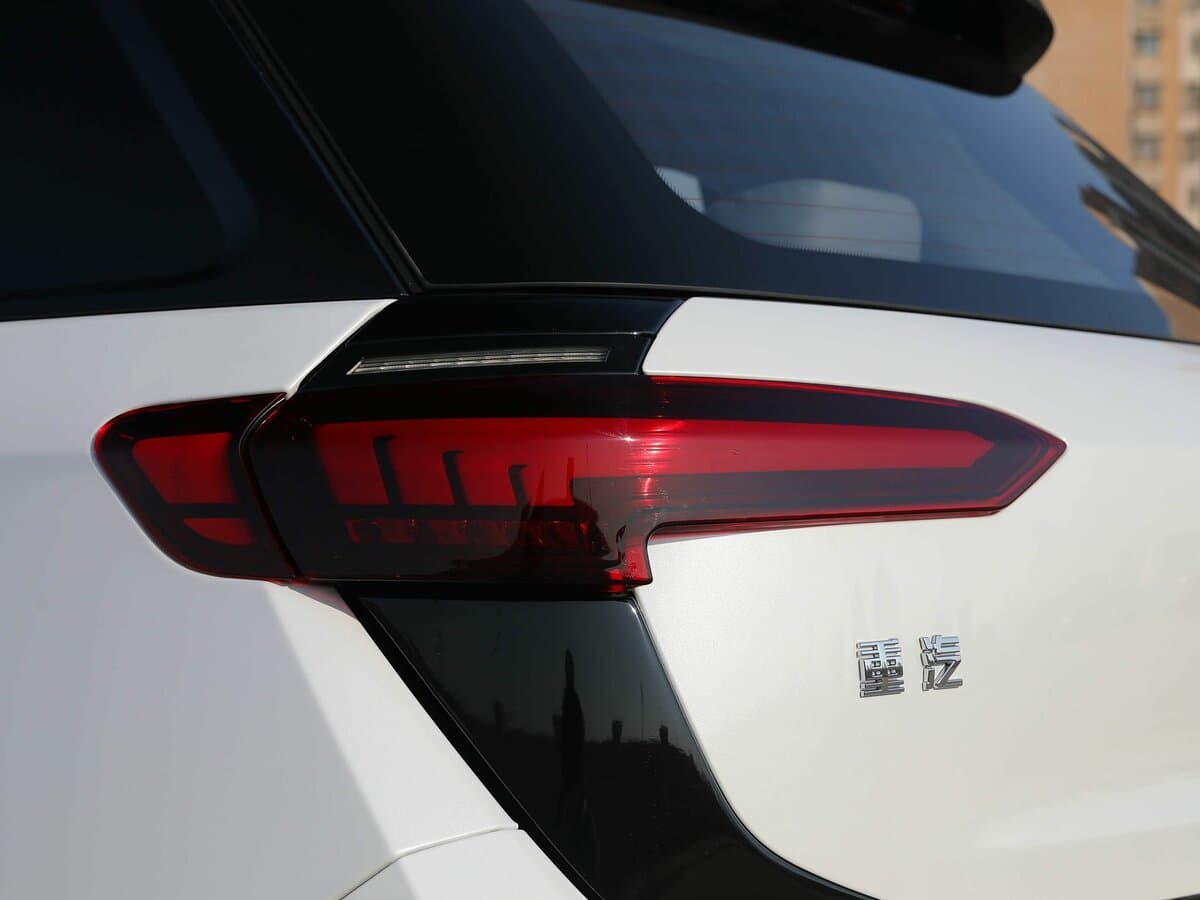 Dongfeng Young Guang Xiaoxin 2021 – 2023 — Detal