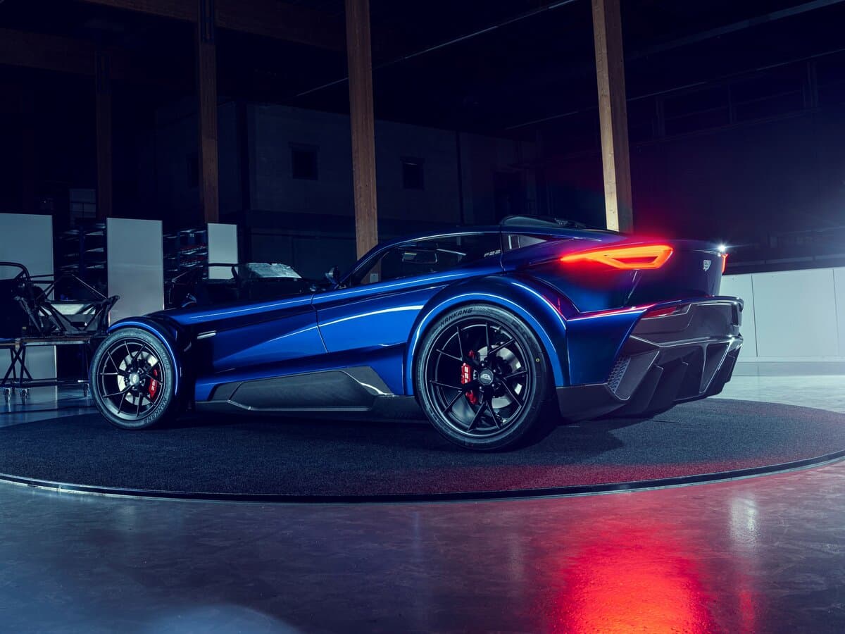 Donkervoort F22 2022 – 2025 — 3/4 arxadan
