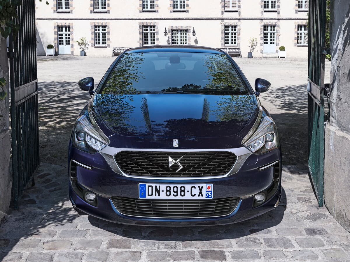 DS 5 2015 – 2018 — Öndən