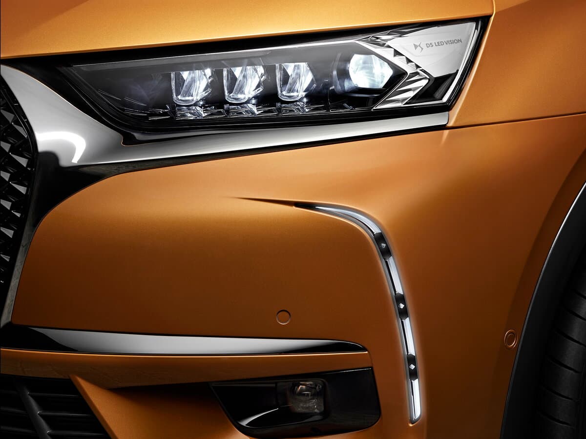 DS 7 Crossback I — Fara