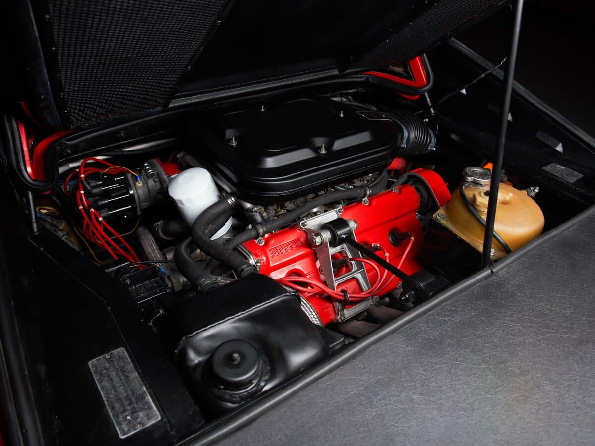 Ferrari 208/308 1974 – 1989 — Salon, arxadan