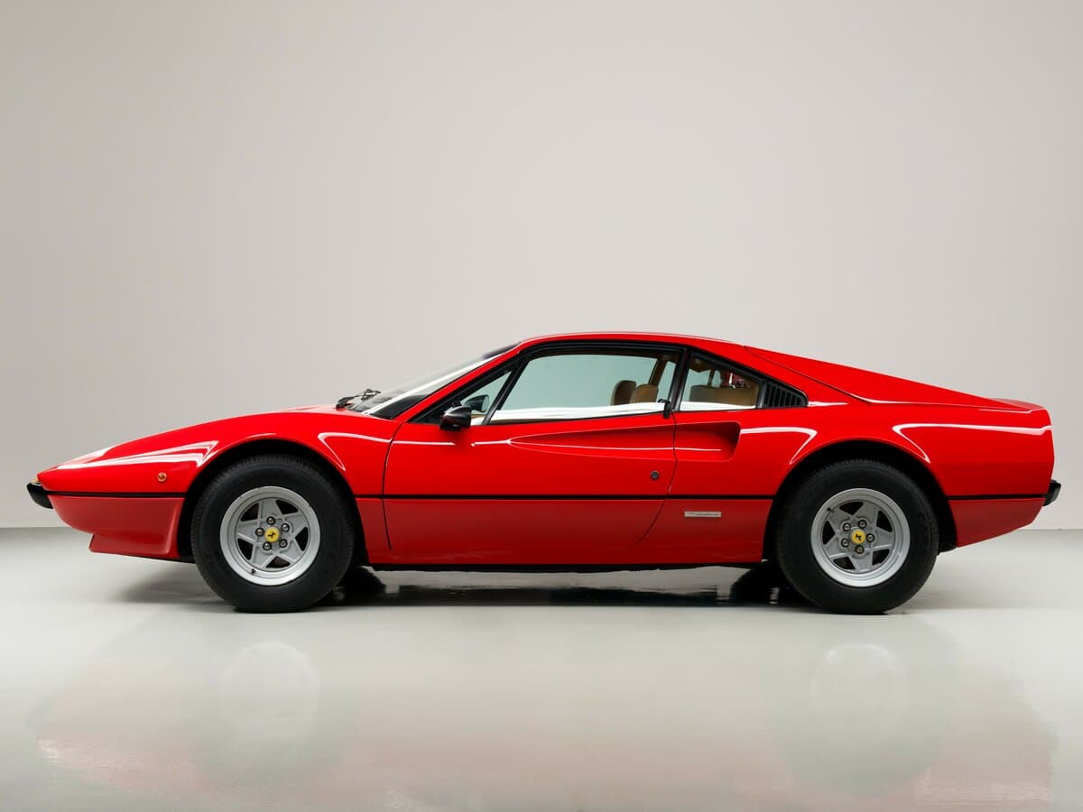 Ferrari 208/308 1974 – 1989 — Yandan