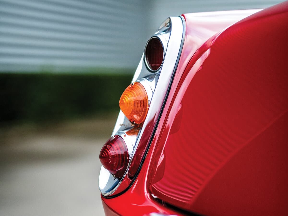 Ferrari 250 GT/E 2+2 1960 – 1963 — Detal
