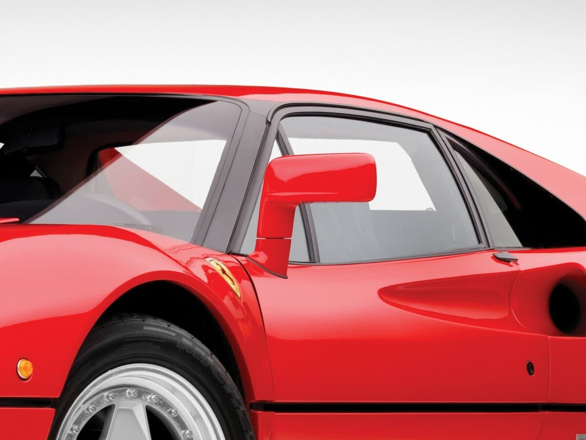 Ferrari 288 GTO 1984 – 1987 — Yan güzgü