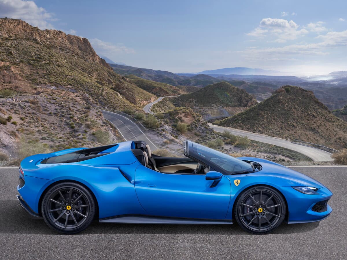 Ferrari 296 2021 – indiyədək — Yandan