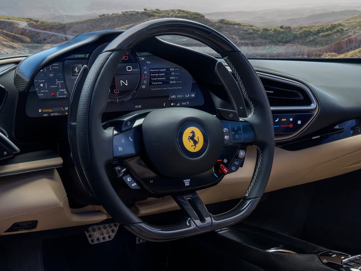 Ferrari 296 2021 – indiyədək — Sükan