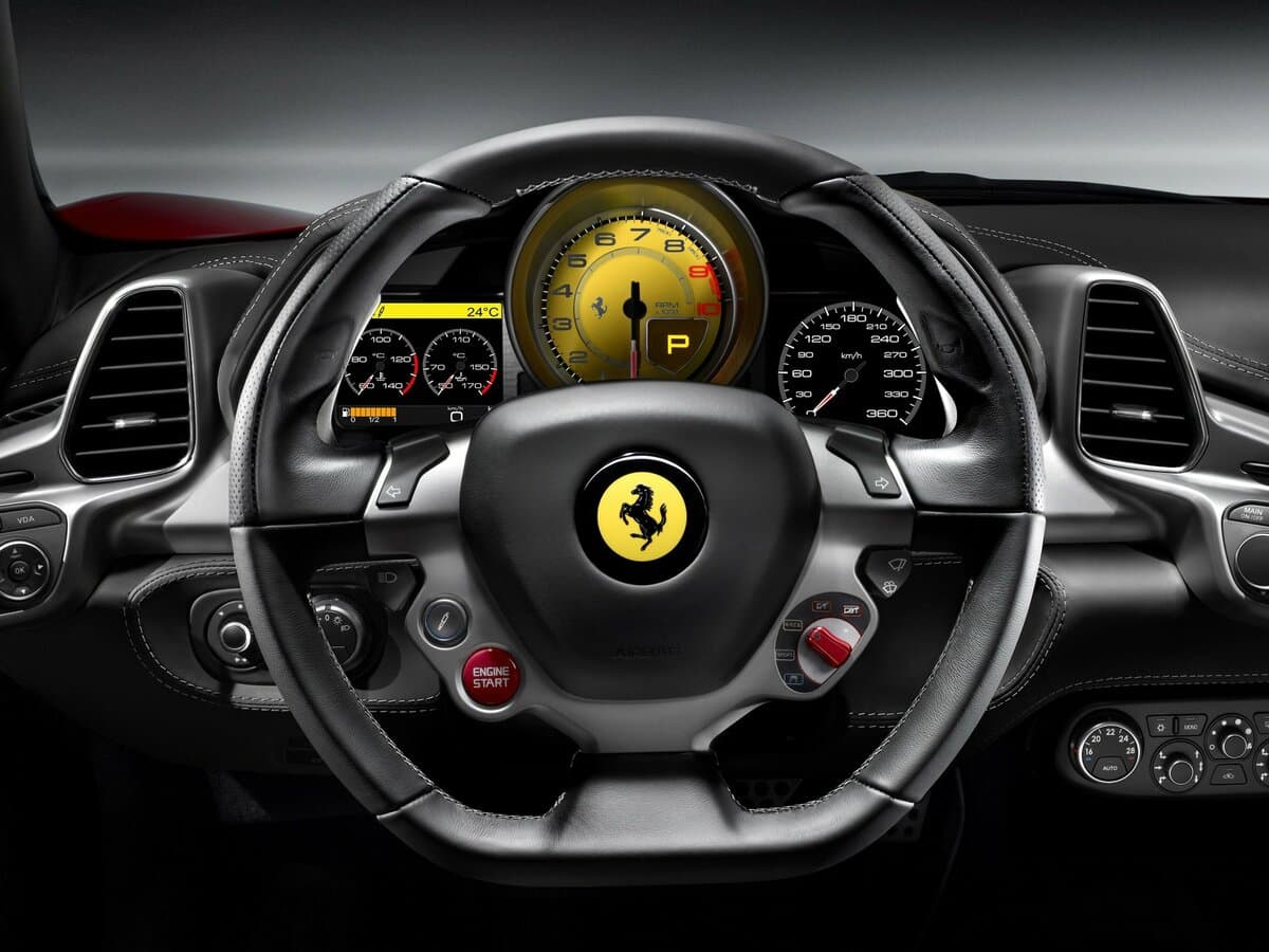 Ferrari 458 2009 – 2015 — Sükan