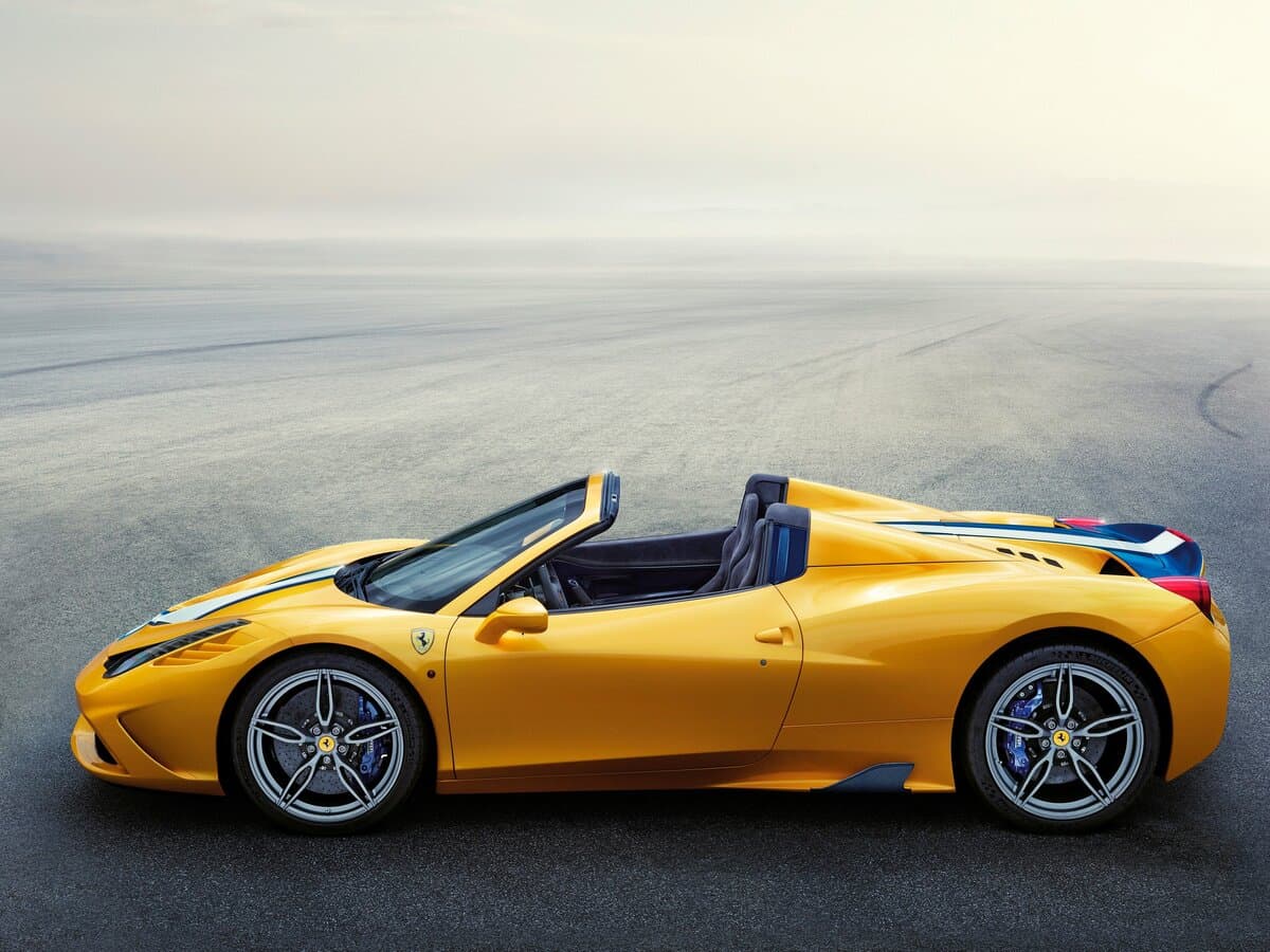 Ferrari 458 2009 – 2015 — Yandan