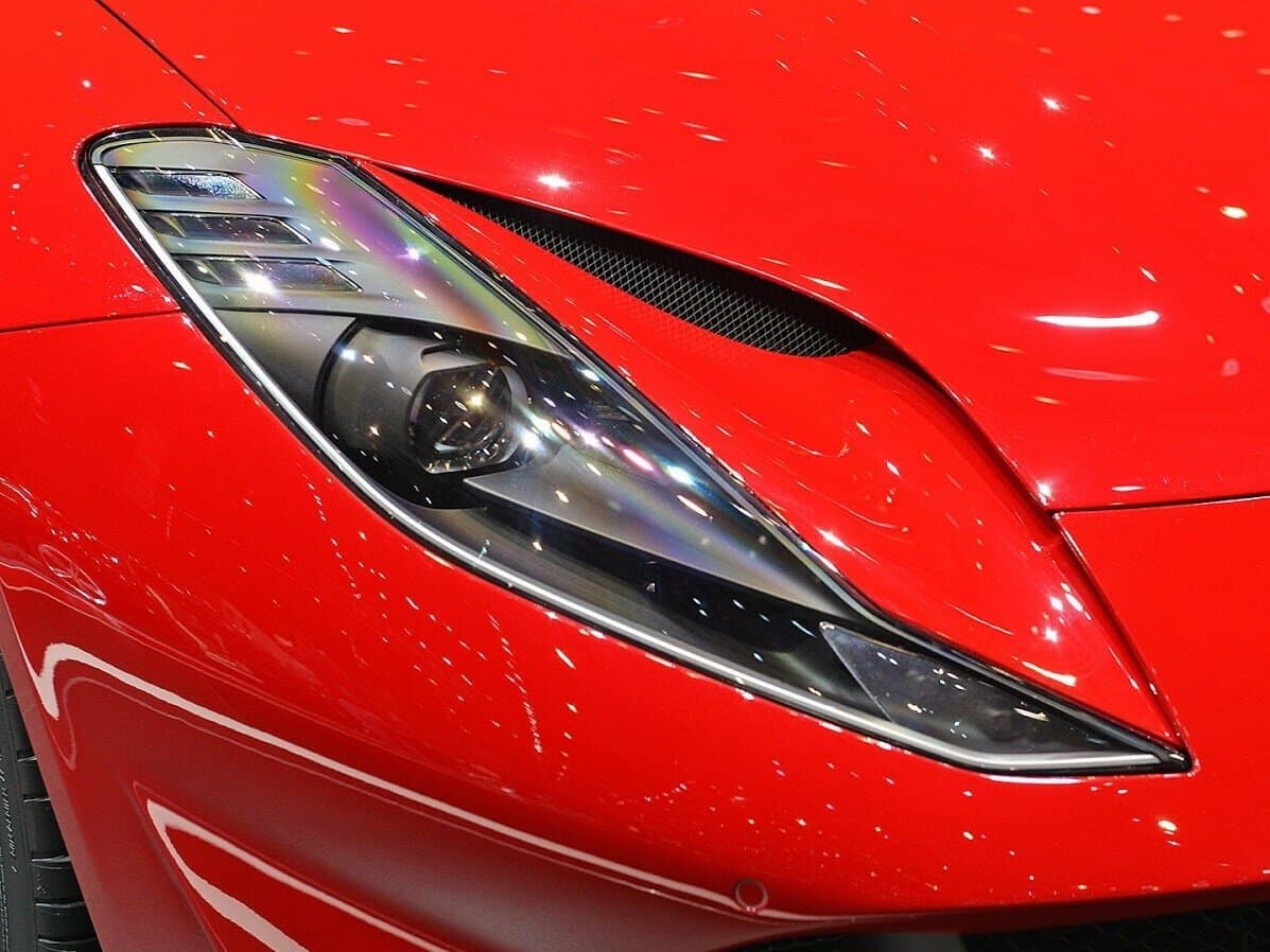 Ferrari 812 2017 – 2024 — Fara