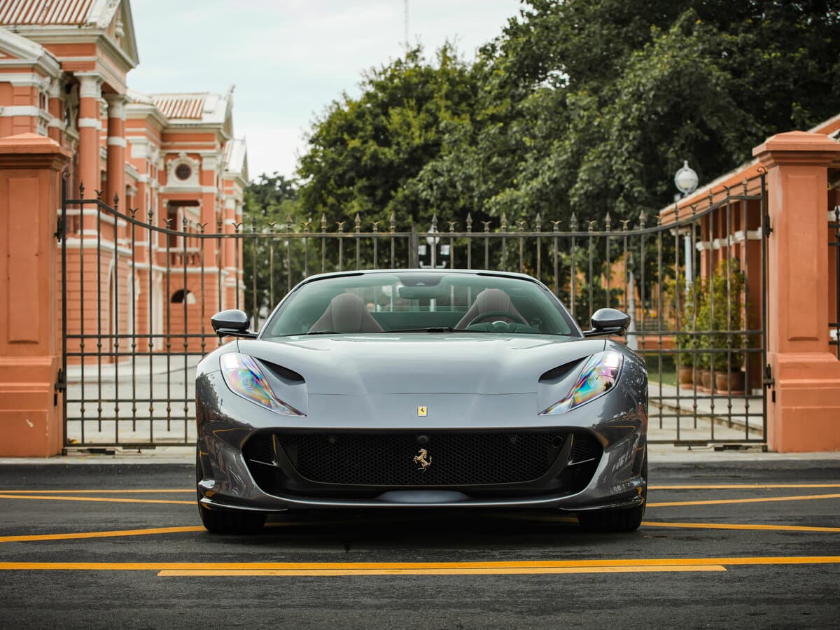 Ferrari 812 2017 – 2024 — Öndən