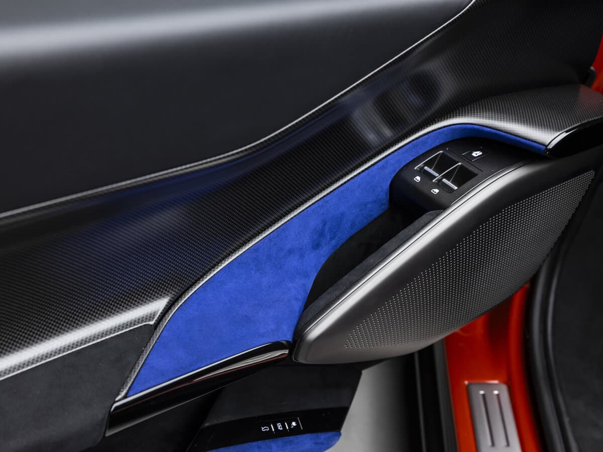 Ferrari 849 Testarossa 2025 – indiyədək — Qapı