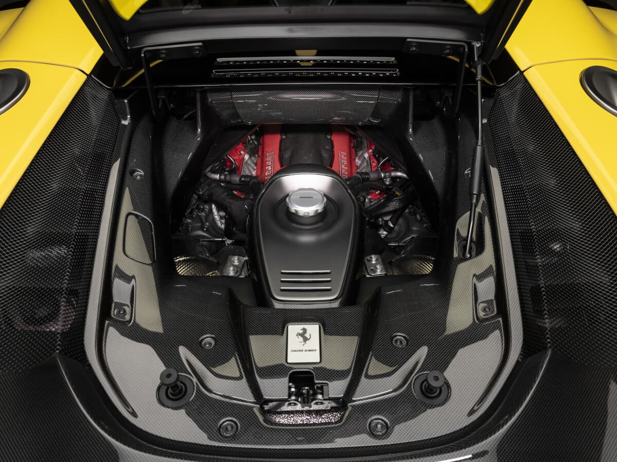 Ferrari 849 Testarossa 2025 – indiyədək — Salon, arxadan