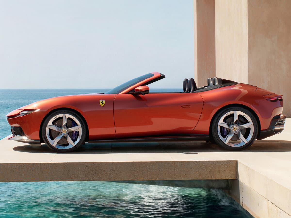 Ferrari Amalfi 2025 – indiyədək — Yandan