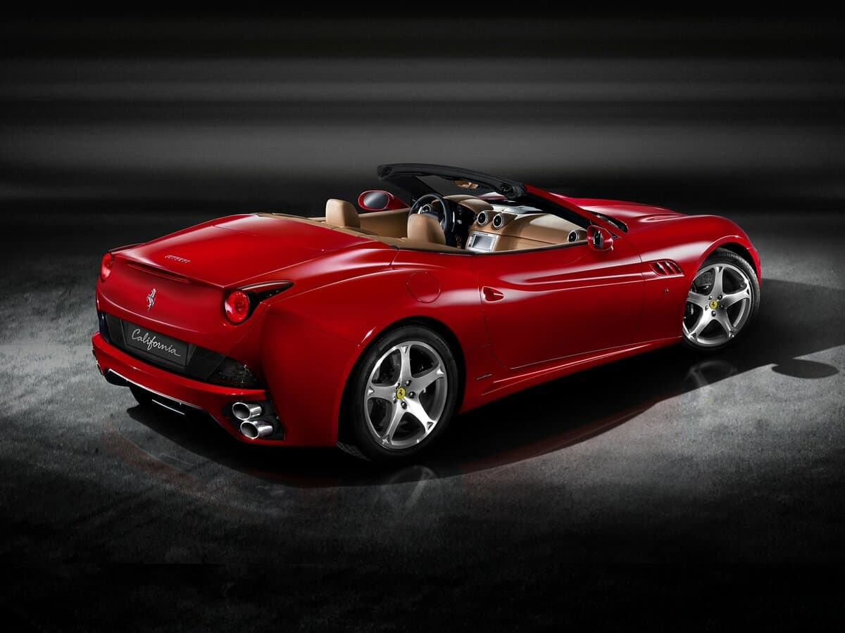 Ferrari California I — 3/4 arxadan