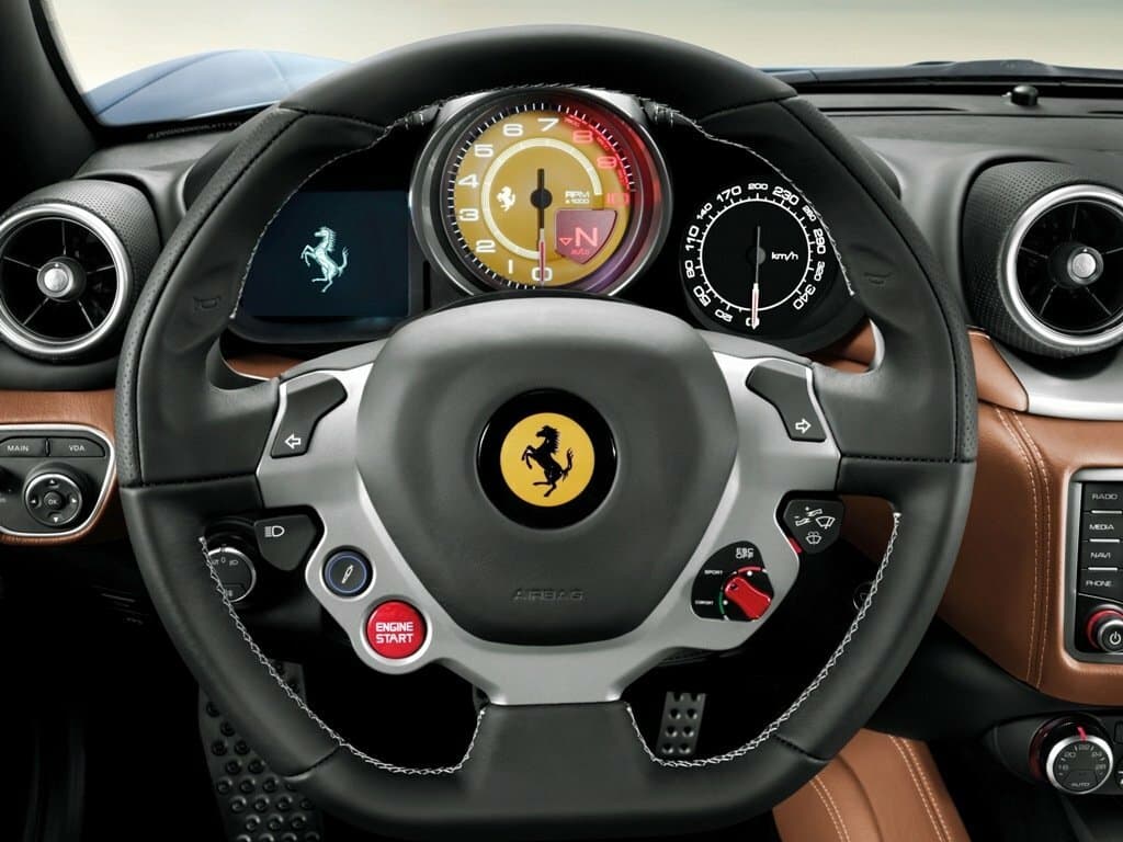 Ferrari California I Restayling (T) — Sükan