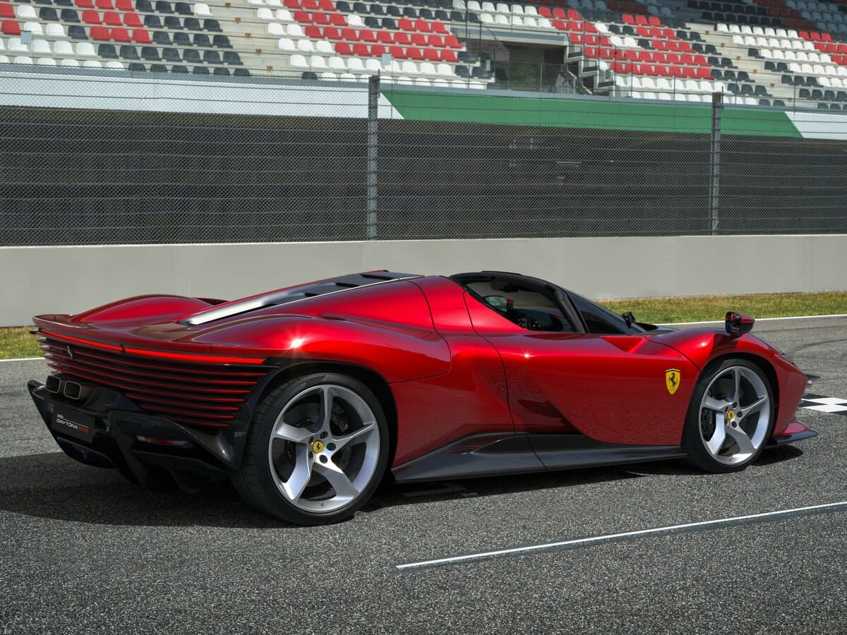 Ferrari Daytona SP3 2022 – indiyədək — 3/4 arxadan