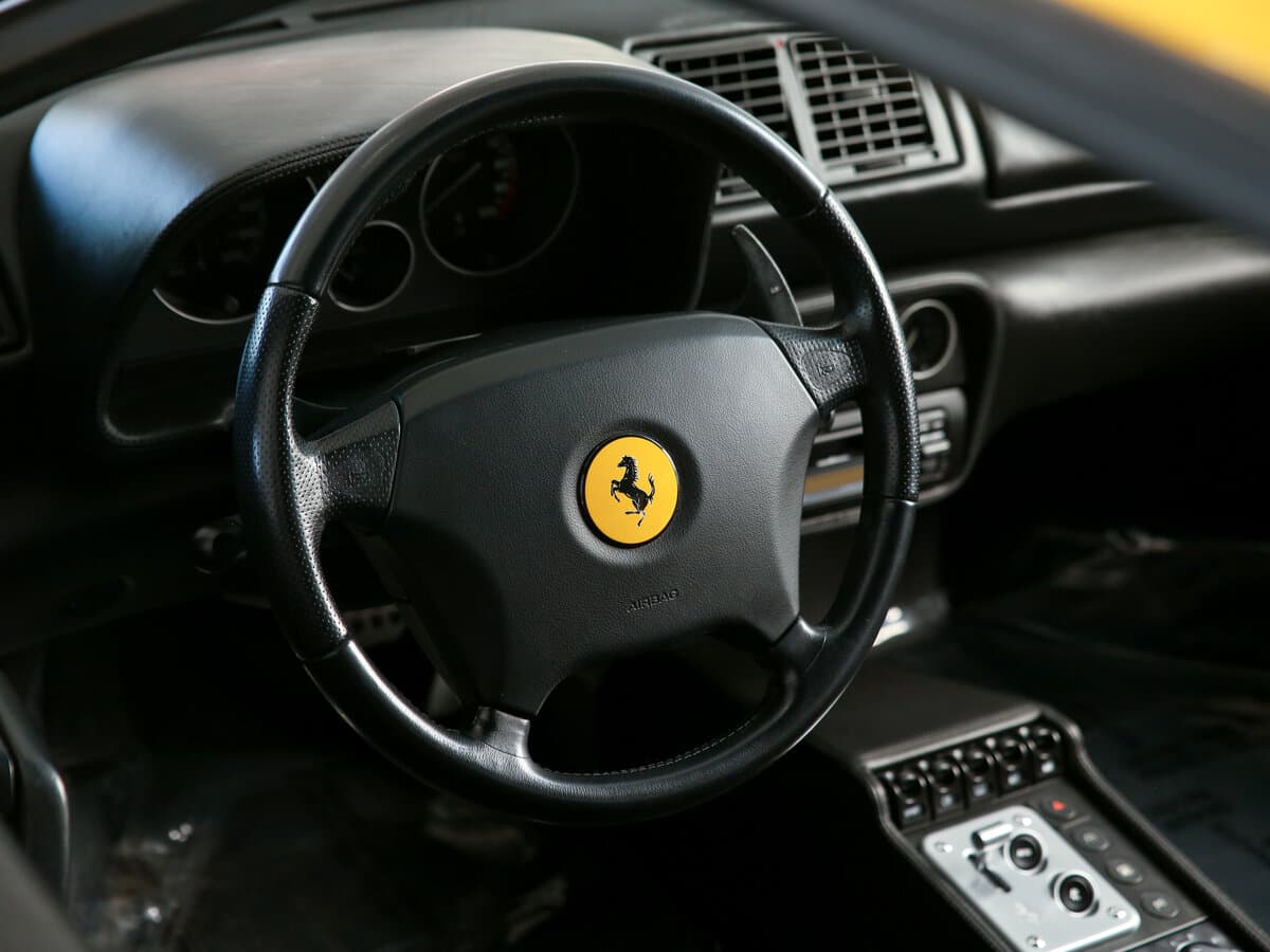Ferrari F355 1994 – 1999 — Sükan