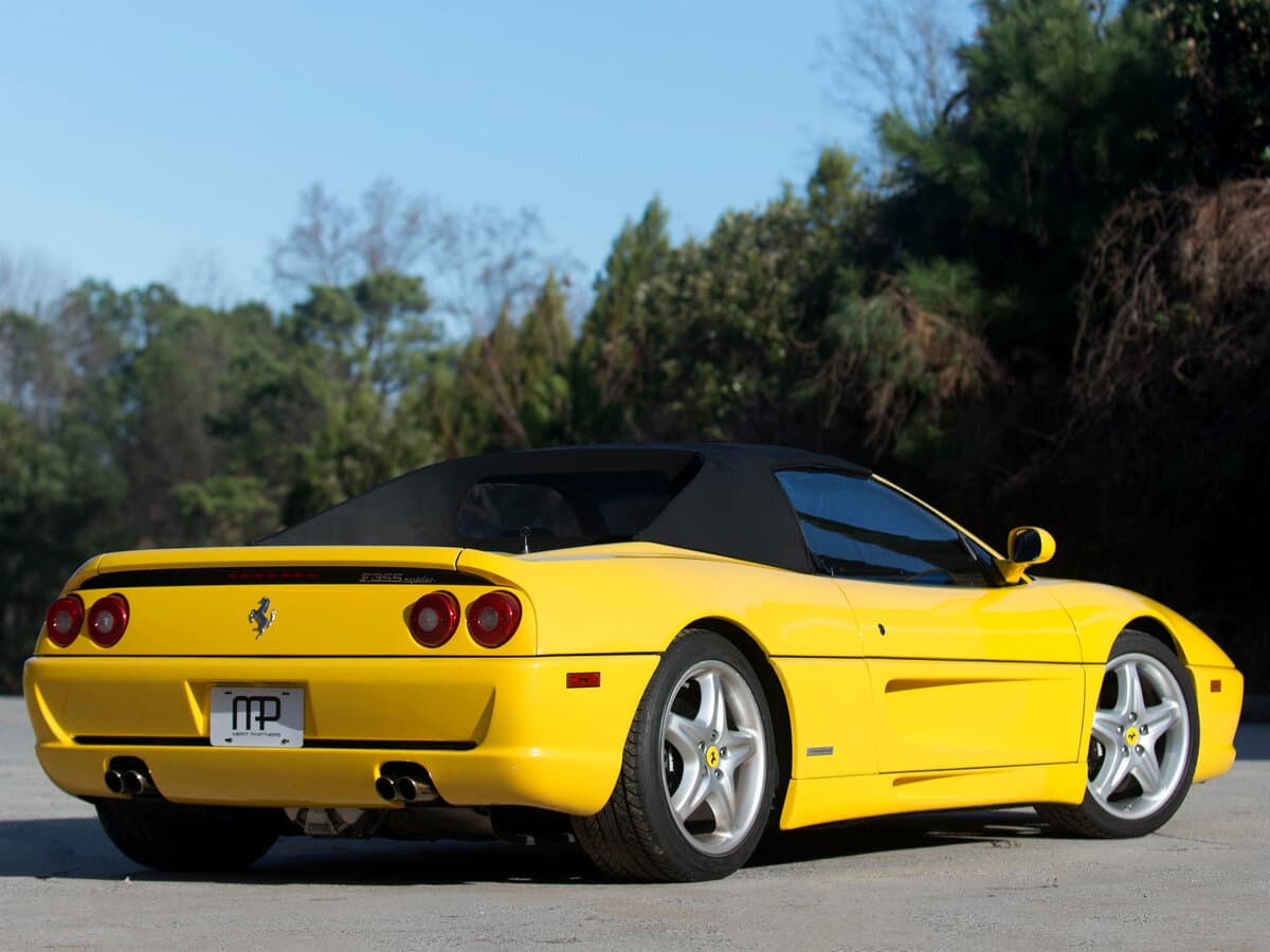 Ferrari F355 1994 – 1999 — 3/4 arxadan