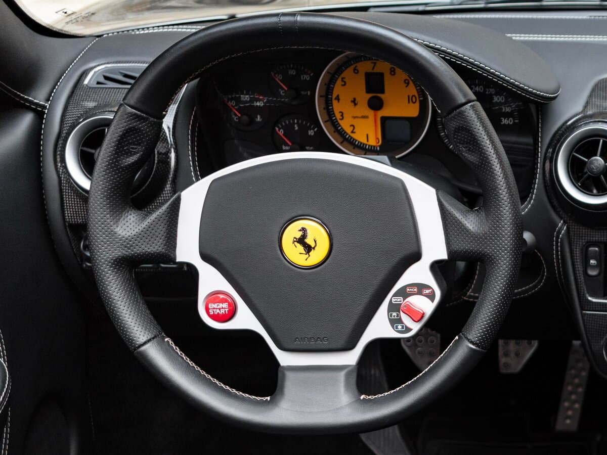 Ferrari F430 2004 – 2009 — Sükan