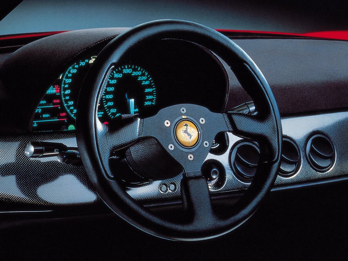 Ferrari F50 1995 – 1997 — Sükan