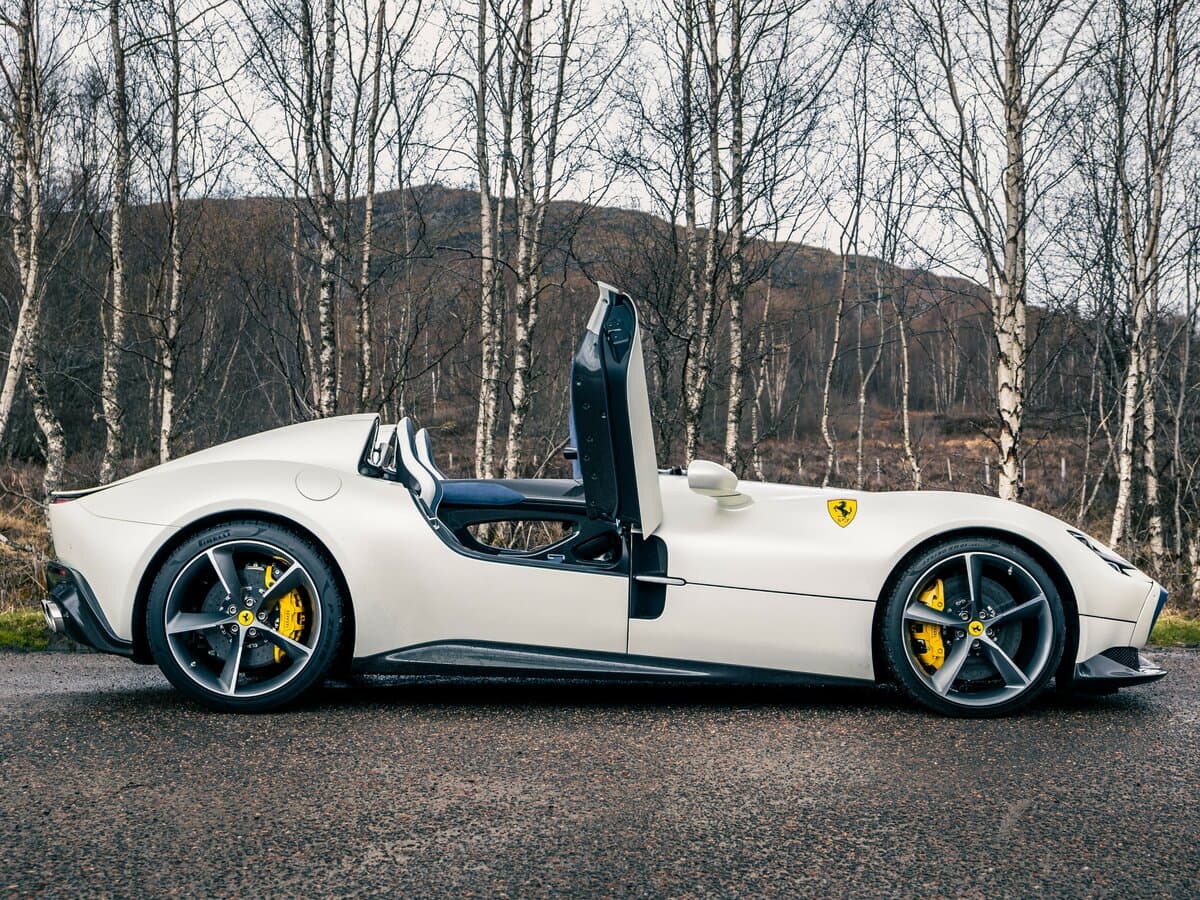 Ferrari Monza SP 2019 – 2022 — Yandan