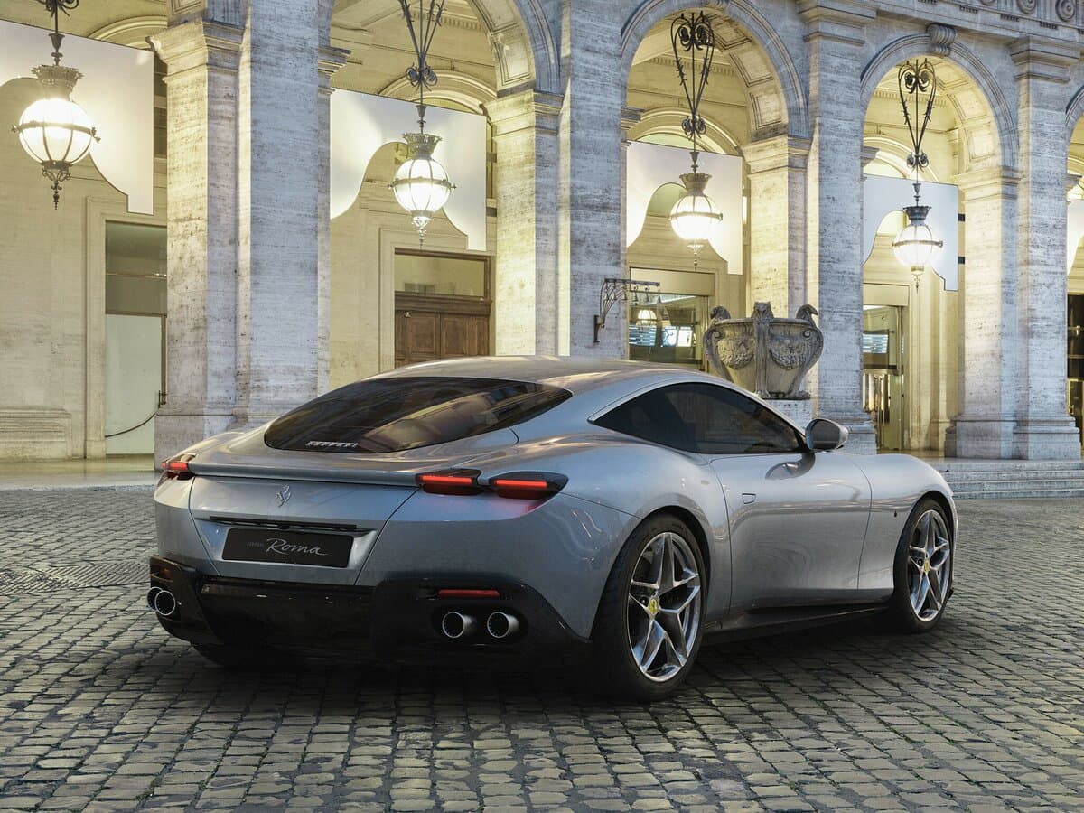 Ferrari Roma 2020 – indiyədək — 3/4 arxadan