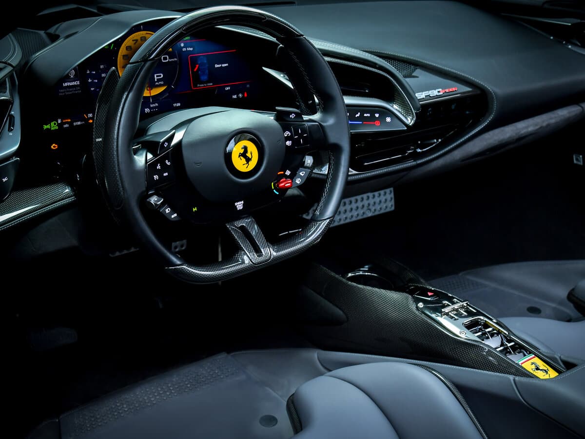Ferrari SF90 2019 – indiyədək — Sükan