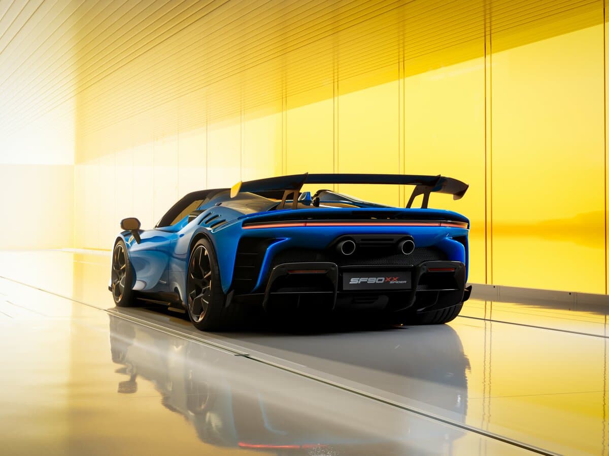 Ferrari SF90 2019 – indiyədək — 3/4 arxadan