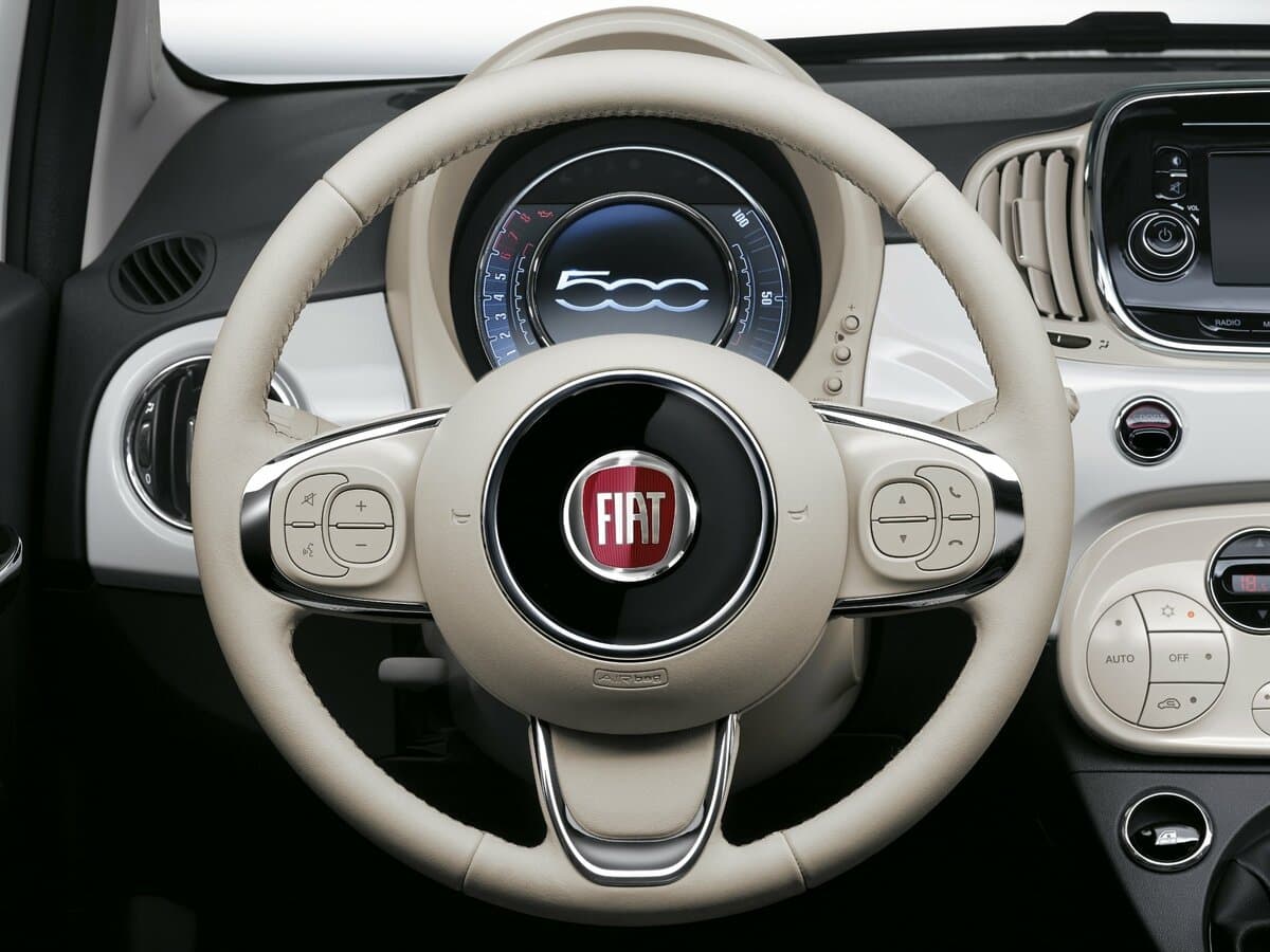 Fiat 500 II Restayling — Sükan