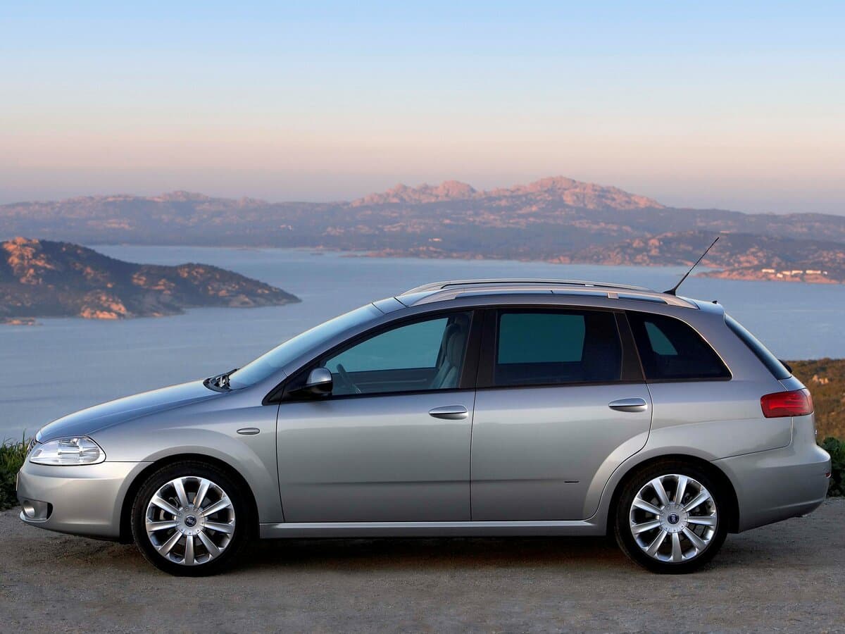 Fiat Croma II — Yandan