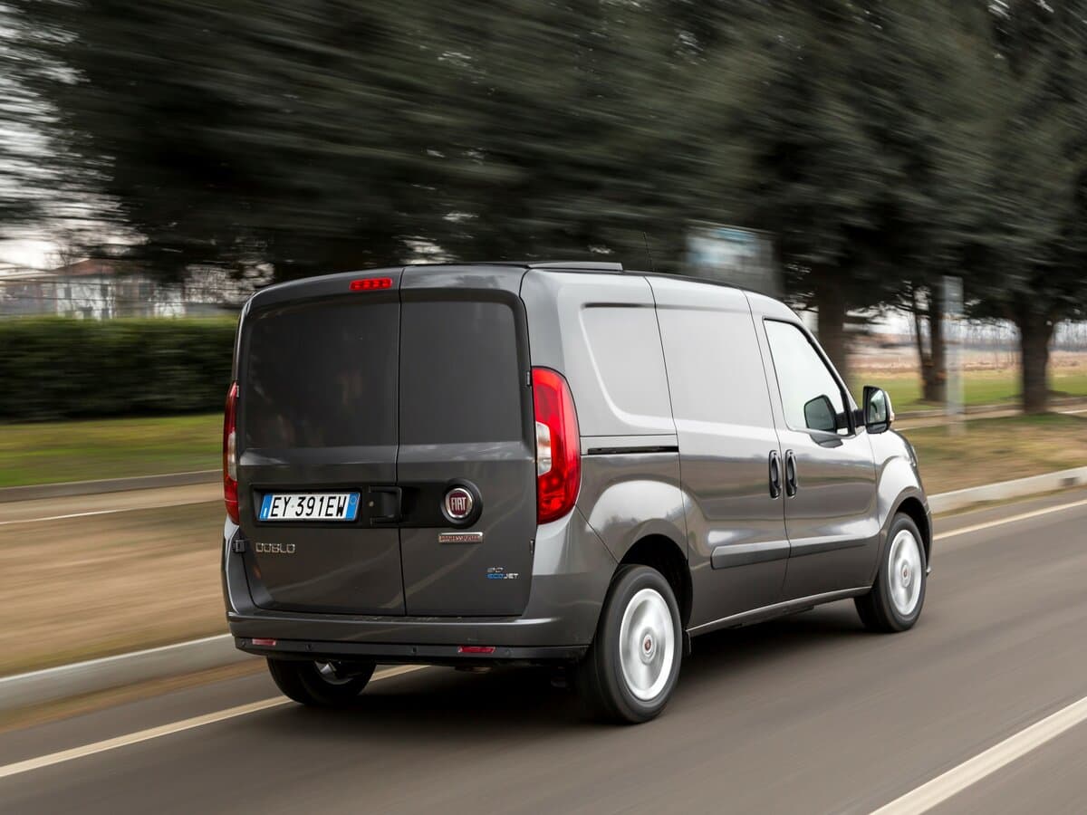 Fiat Doblo II Restayling — 3/4 arxadan