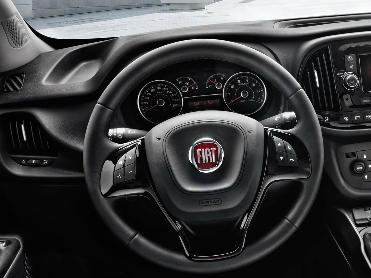 Fiat Doblo II Restayling — Sükan
