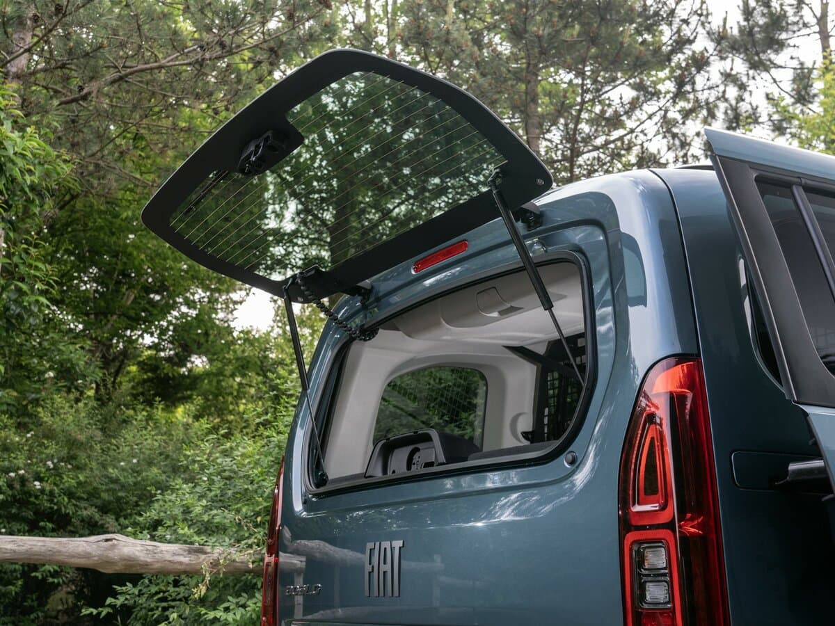 Fiat Doblo III Restayling — Salon, arxadan