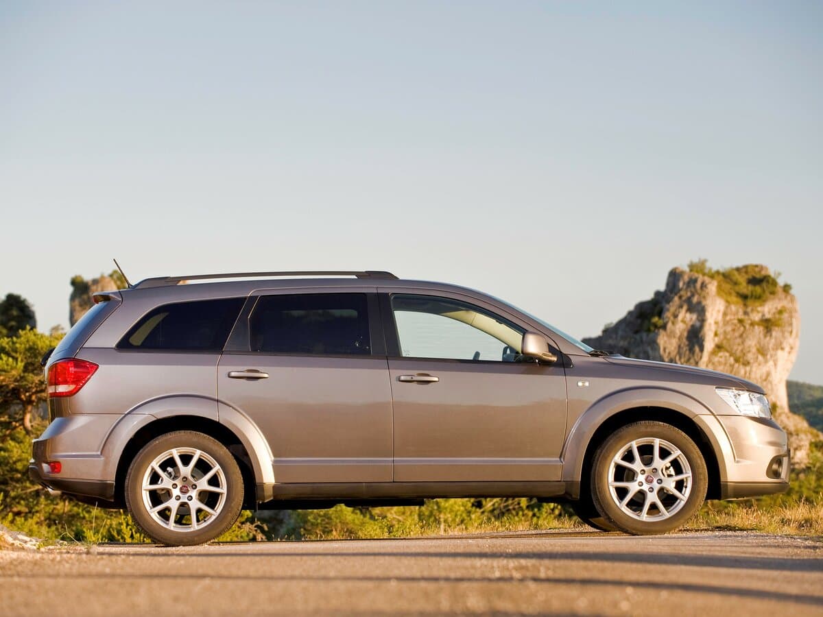 Fiat Freemont 2011 – 2016 — Yandan