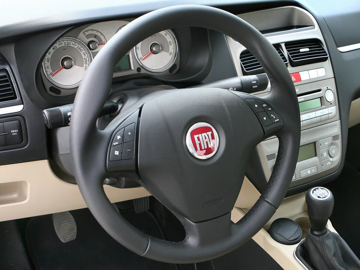 Fiat Linea 2007 – 2018 — Sükan