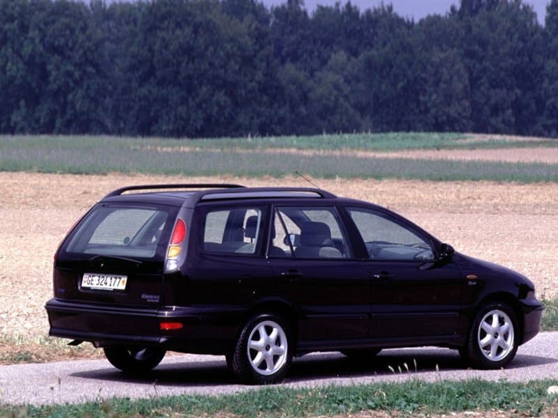 Fiat Marea 1996 – 2002 — 3/4 arxadan