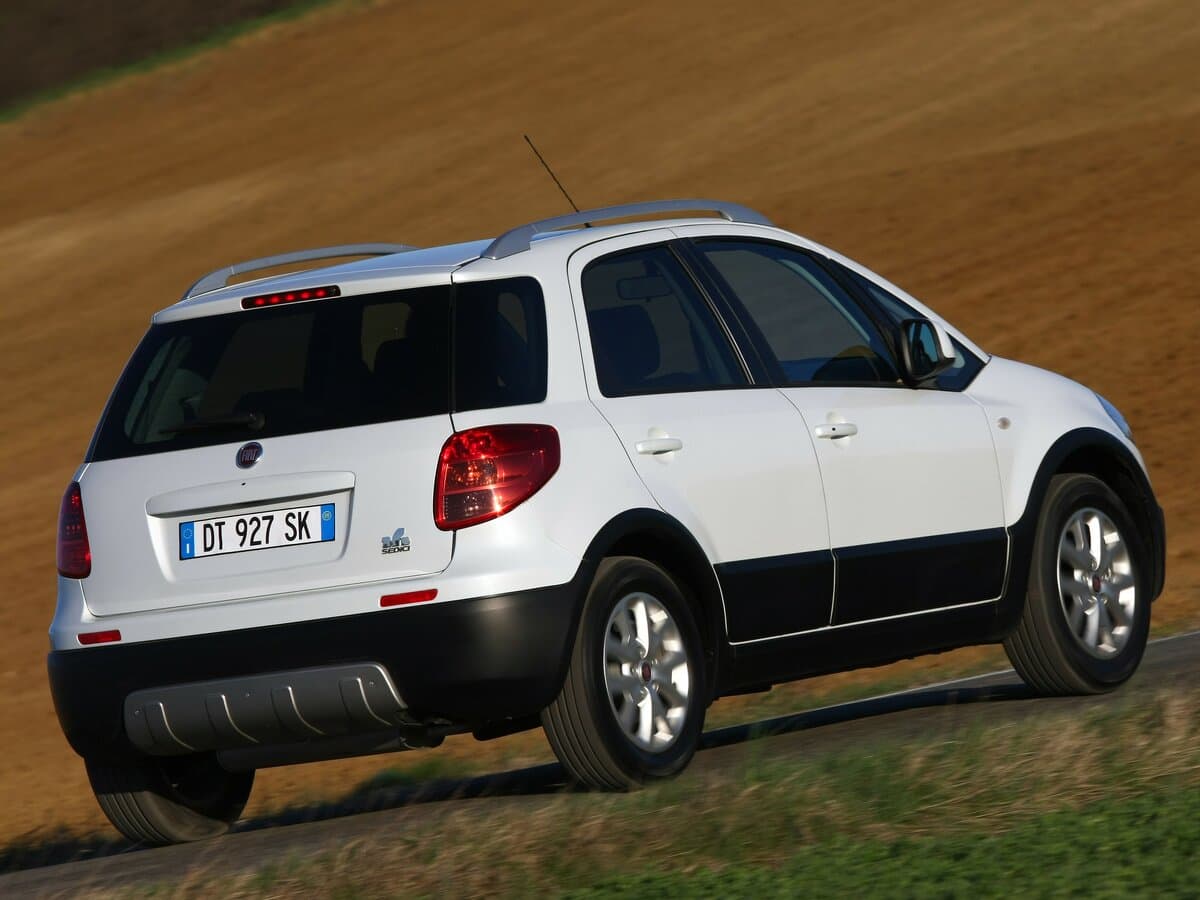 Fiat Sedici 2005 – 2014 — 3/4 arxadan