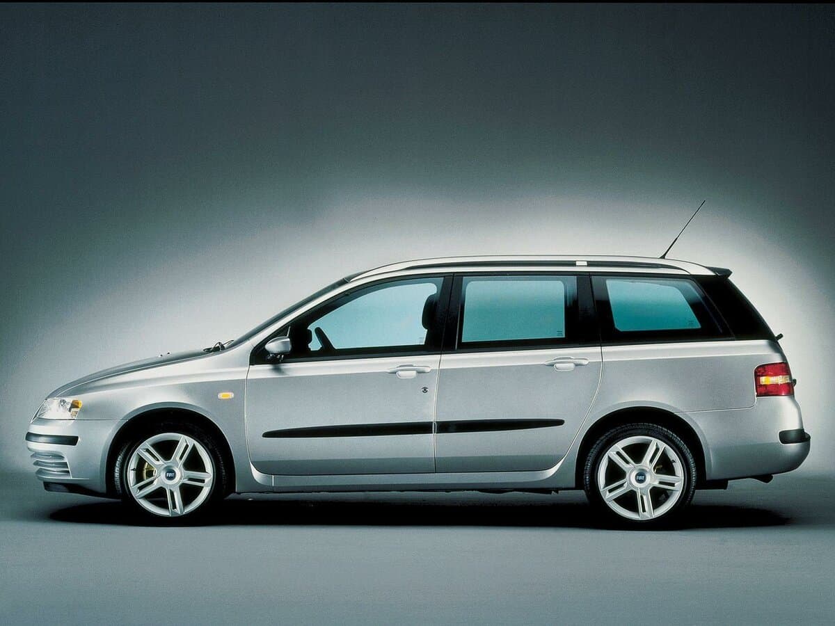 Fiat Stilo 2001 – 2007 — Yandan