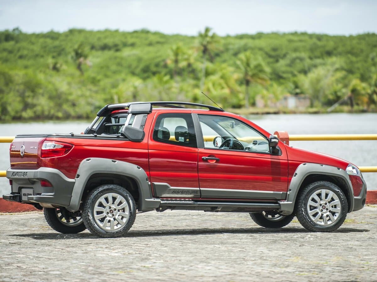 Fiat Strada I Restayling 4 — Yandan