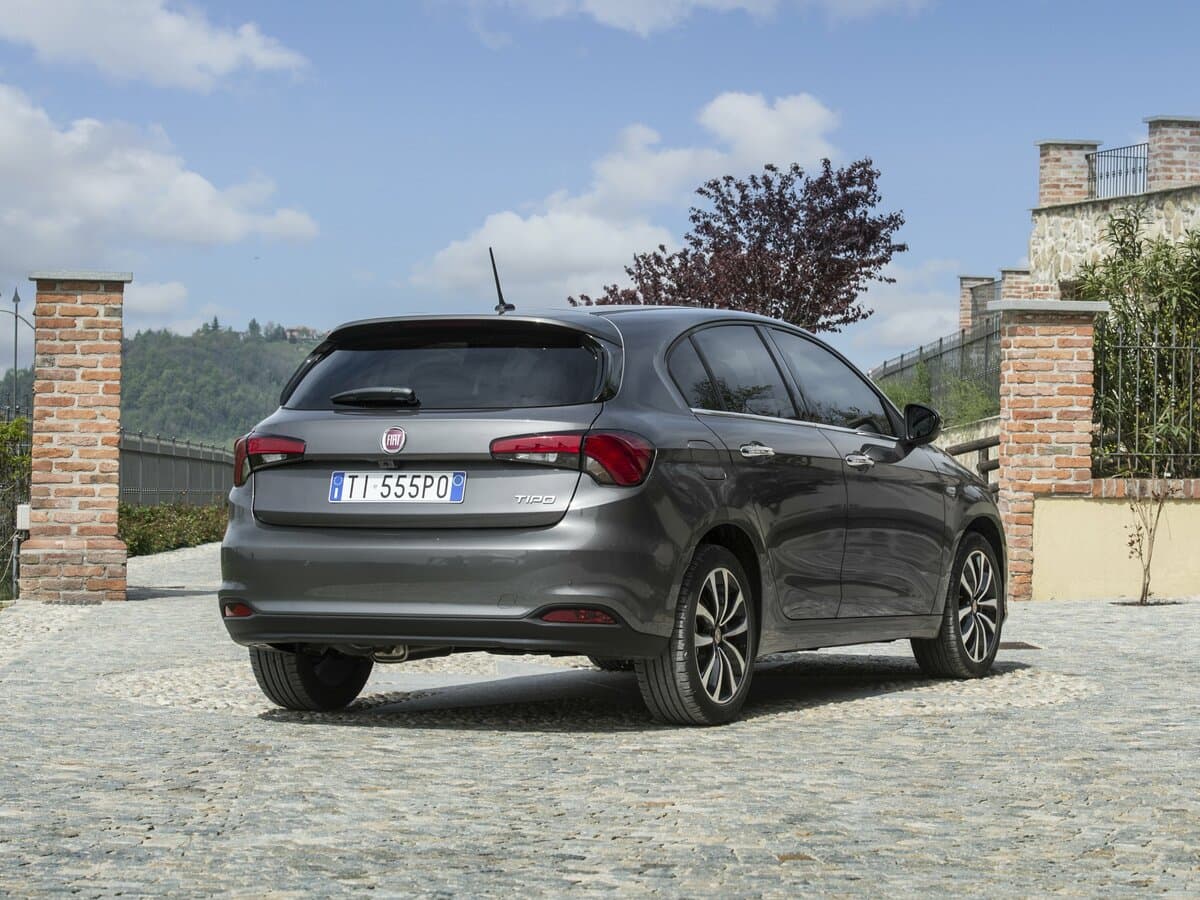 Fiat Tipo 356 — 3/4 arxadan