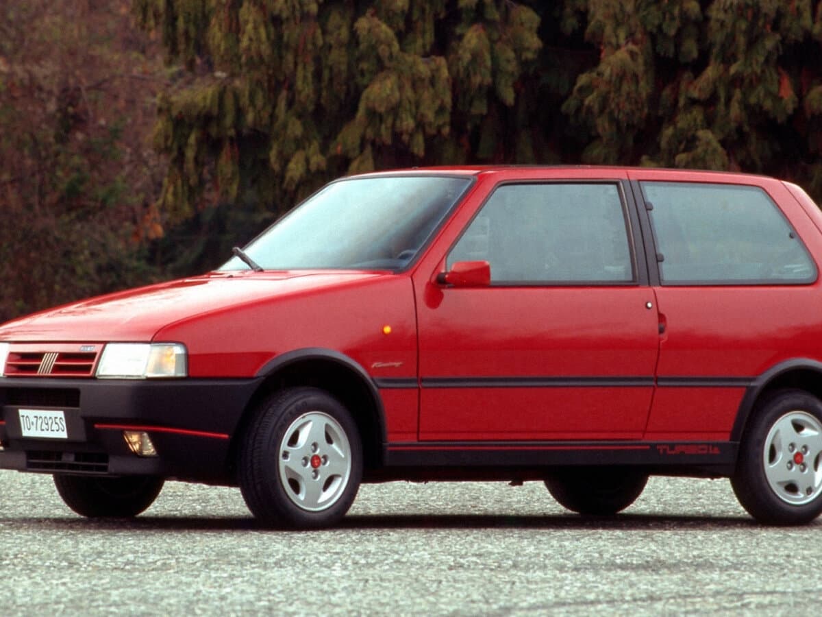Fiat Uno I Restayling — Yandan