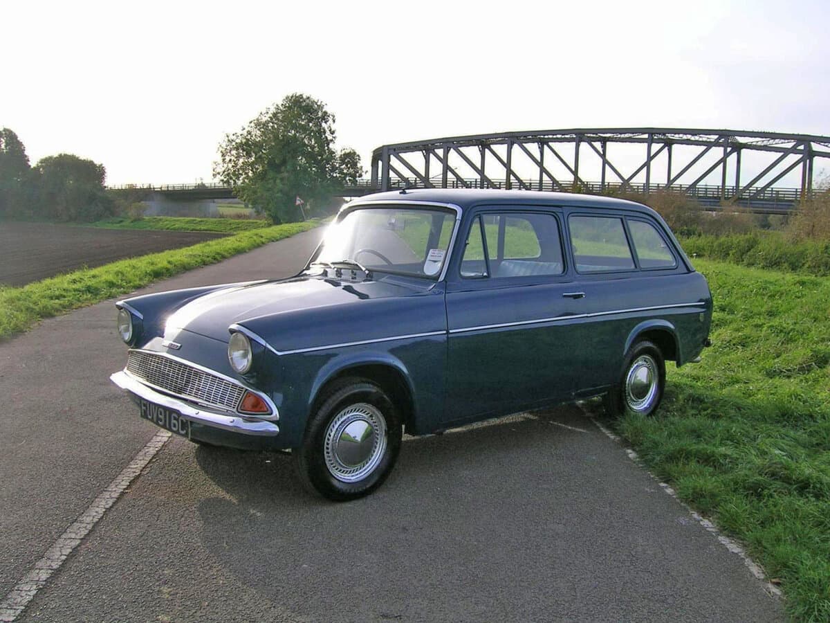 Ford Anglia IV 105E — Əsas şəkil