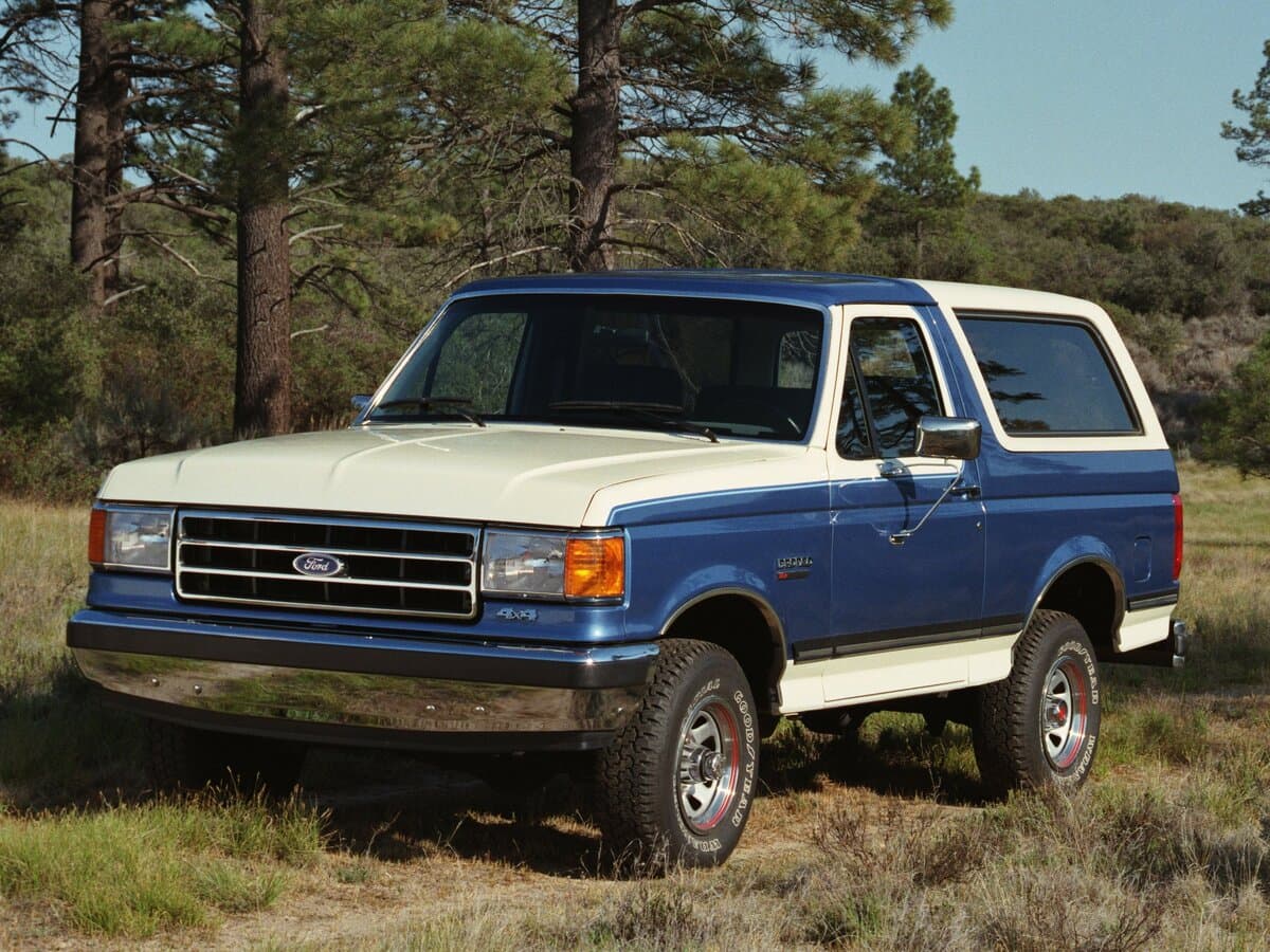 Ford Bronco IV — Əsas şəkil